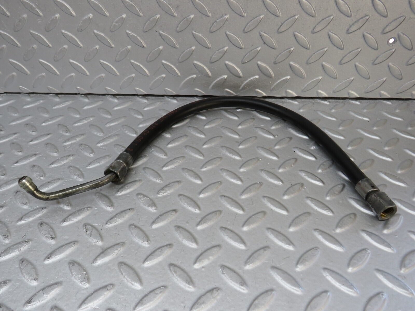 36525 Mercedes-Benz W201 190E 2.0L Fuel Line Pipe