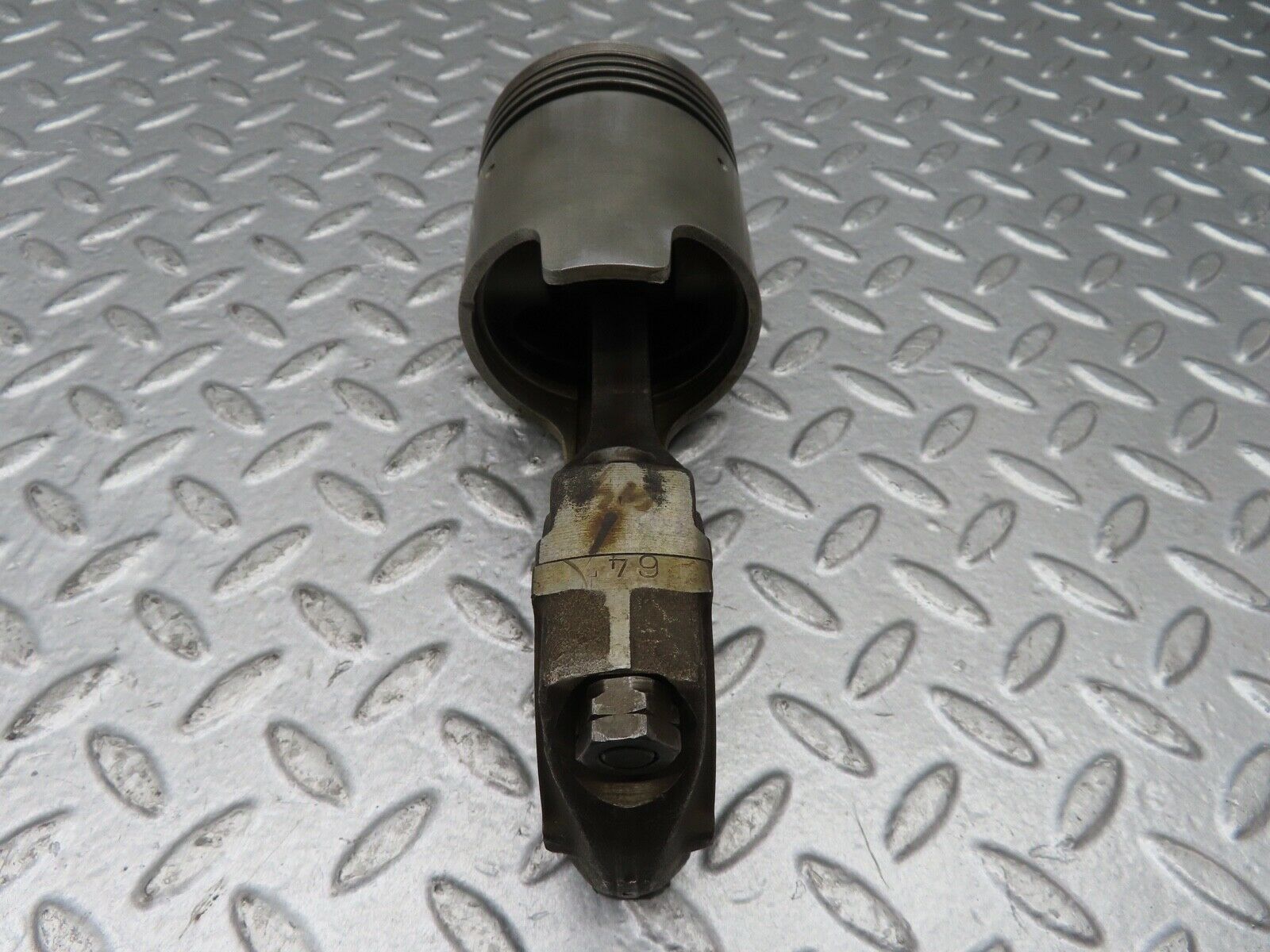 18462 Mercedes-Benz W111 220SE Coupe Piston With Connecting Rod 80.720 mm