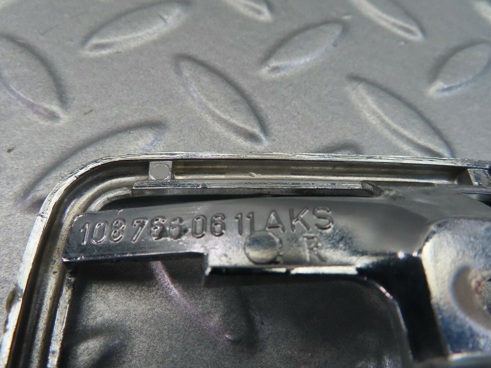 7853 Mercedes-Benz W115 220D Chrome Frame For Door Opener Right 1087660611