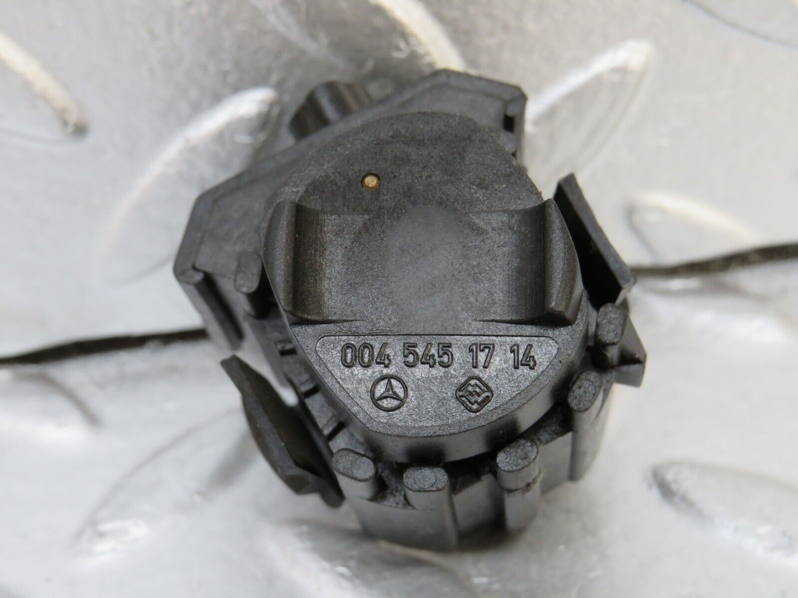 34877 Mercedes-Benz W210 320E Kick Down Switch 0045451714