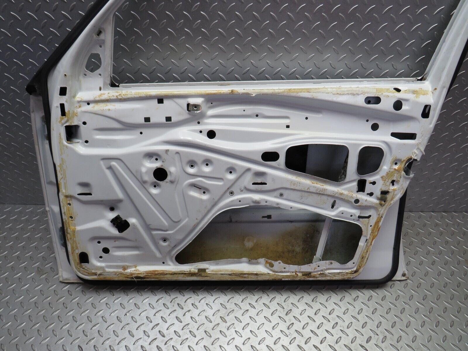 30245 Mercedes-Benz W124 230E Front Right Door