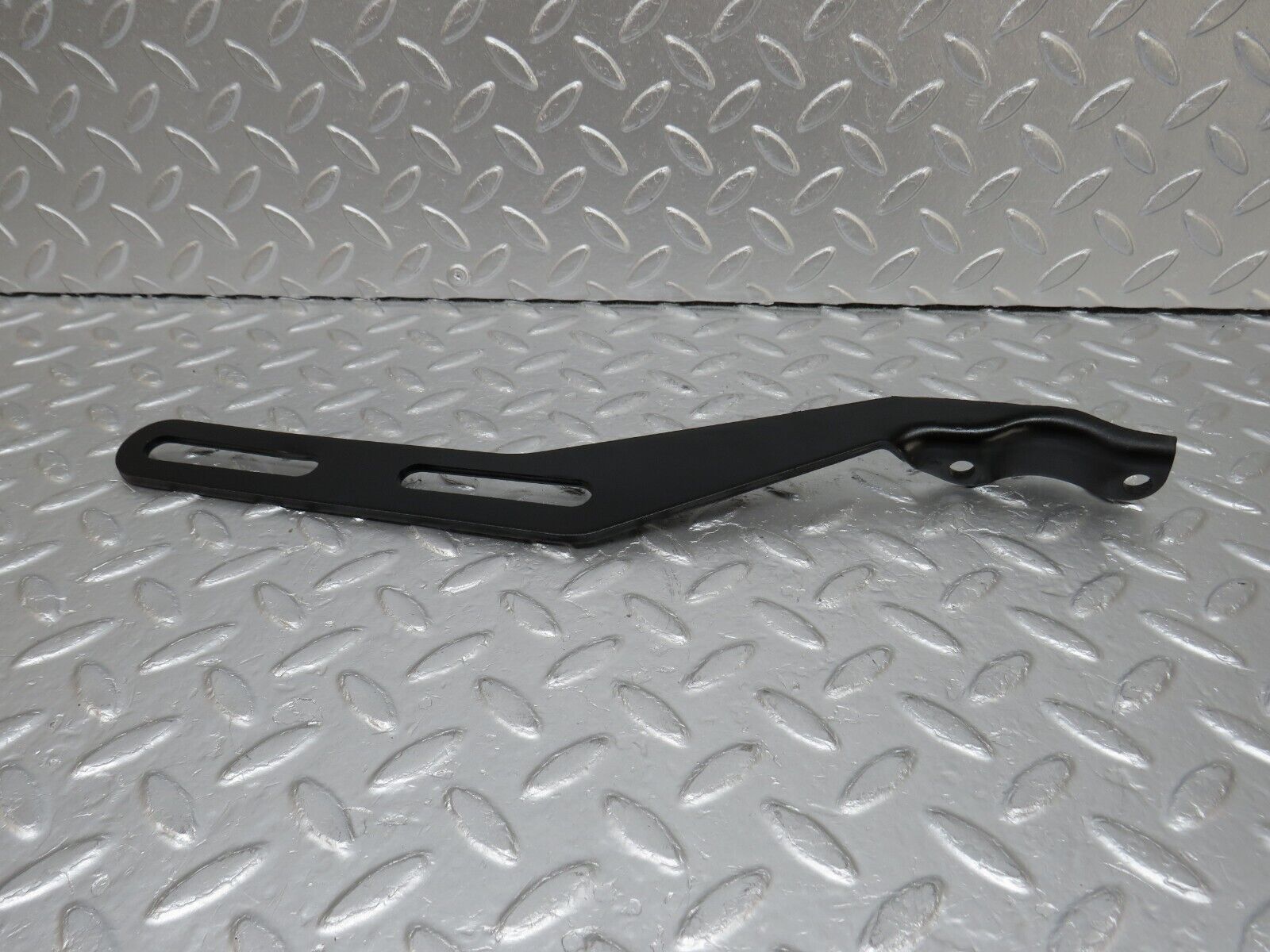 34612 Mercedes-Benz C126 380SEC Coupe Exhaust Bracket