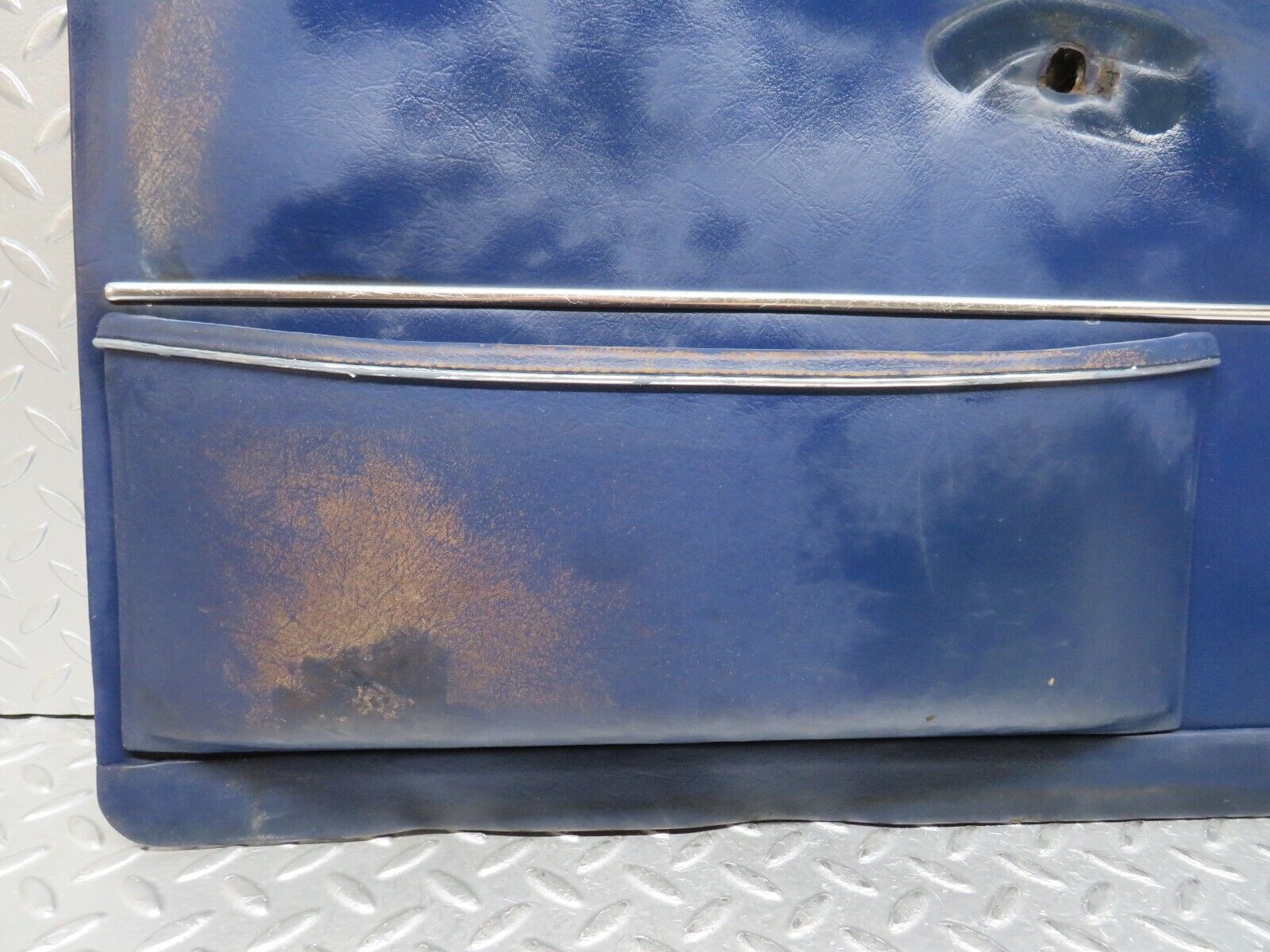 37285 Mercedes-Benz W109 300SEL Front Right Door Card Blue