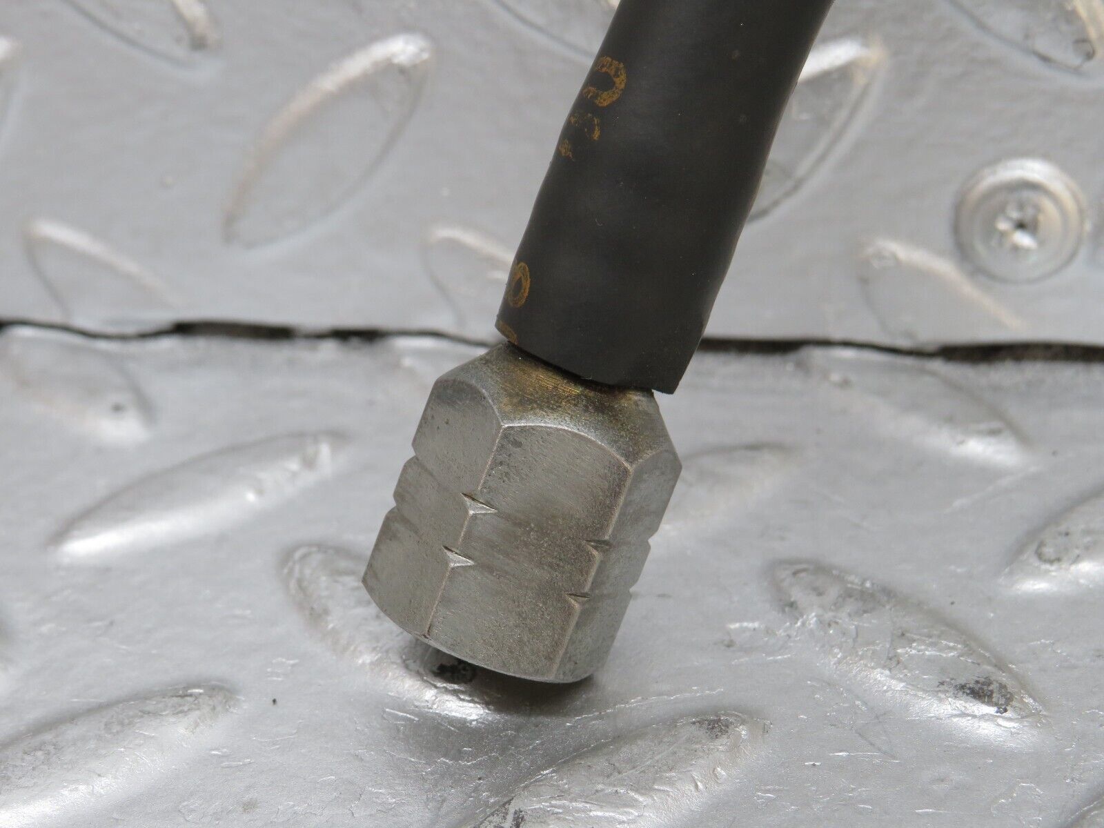 32720 Mercedes-Benz S124 300TE Wagon Fuel Hose Pipe