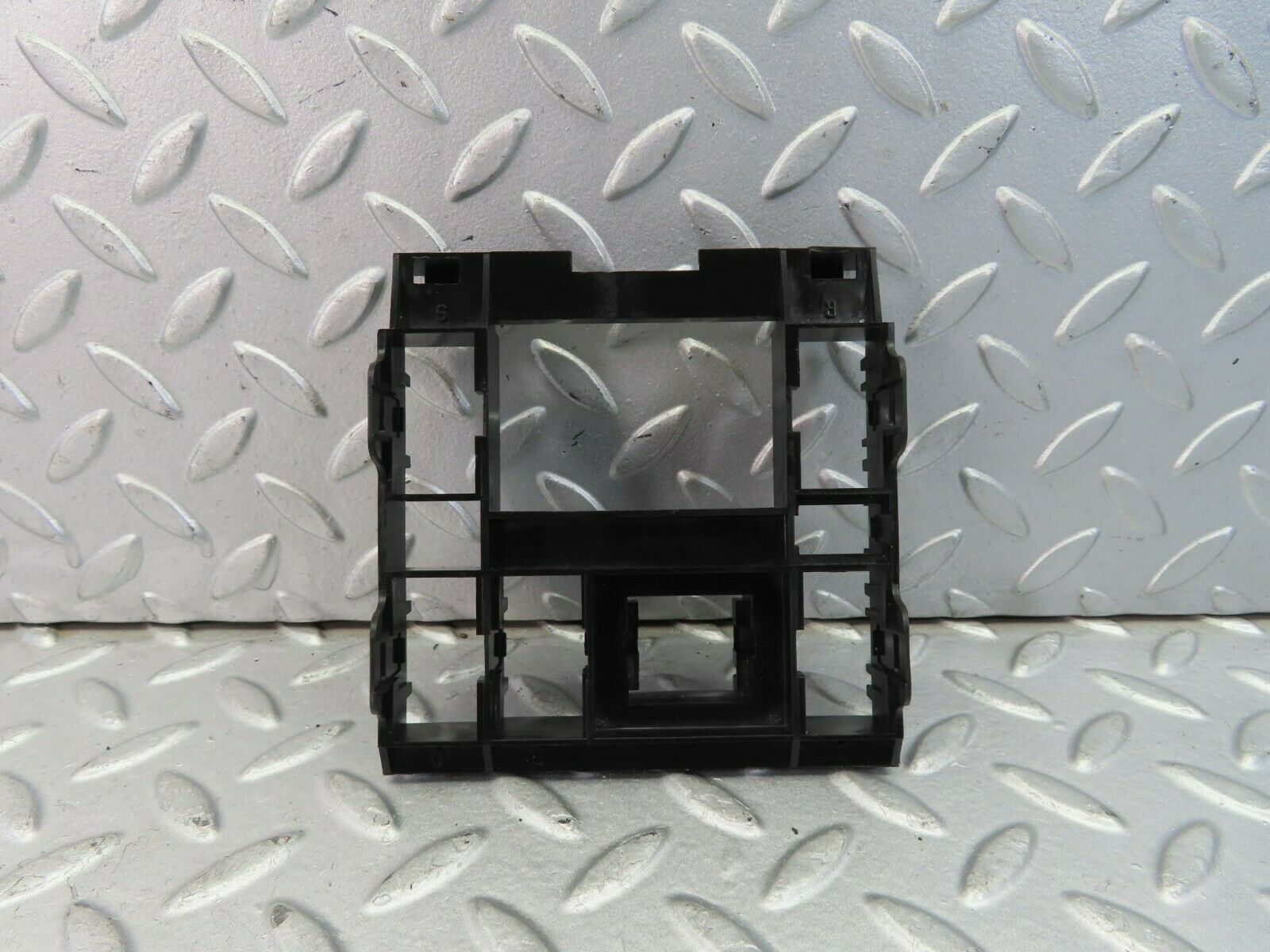 9420 Mercedes-Benz C124 300CE Coupe Centre Console Switch Frame 1248210171