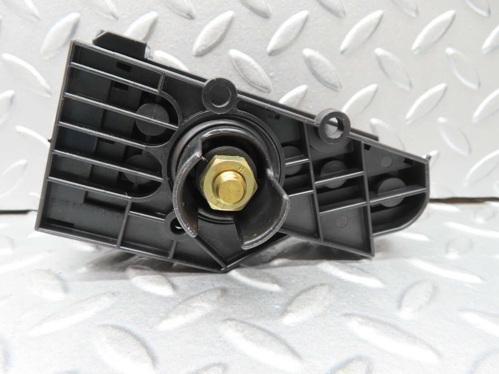 17263 Mercedes-Benz R129 300SL Coupe Cable Wire Distributor Connector