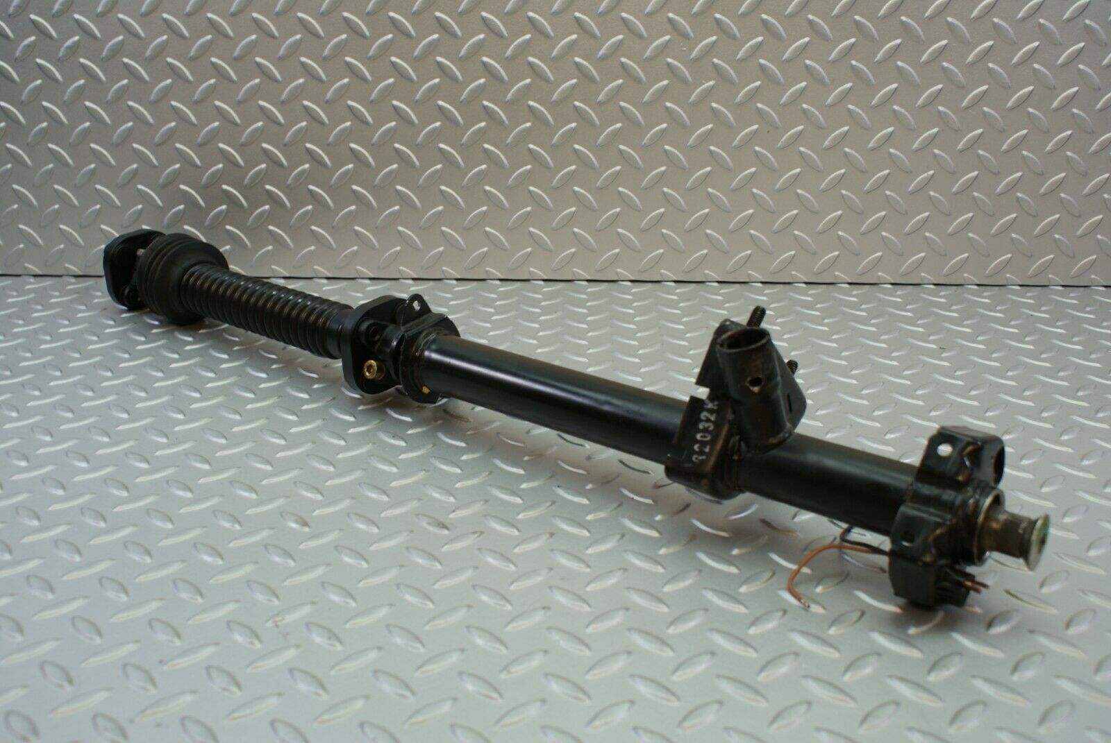 2841 Mercedes-Benz C123 280CE Coupe Steering Column