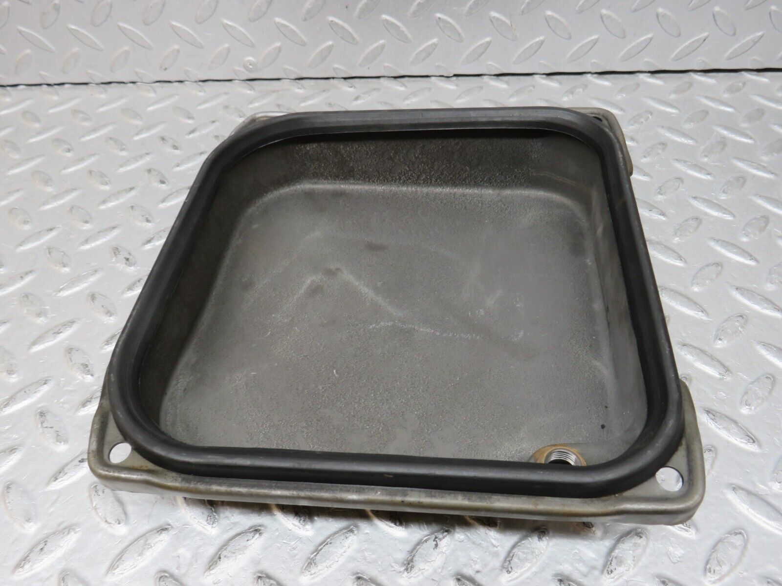 37690 Mercedes-Benz W109 300SEL Automatic Gearbox Oil Pan