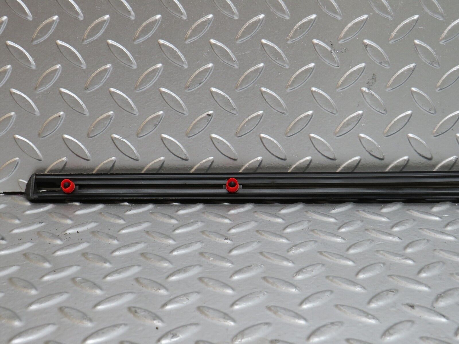 28238 Mercedes-Benz S123 240D Wagon Front Left Door Centre Moulding Trim