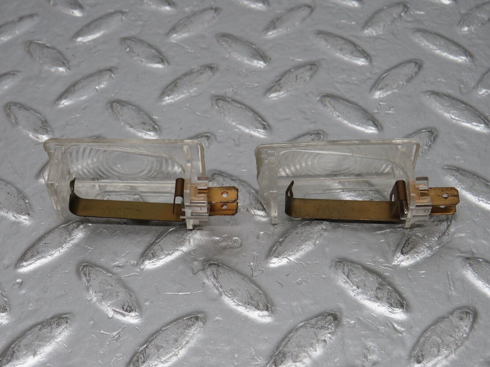 32465 Mercedes-Benz S124 300TE Wagon Under Dash Footwell Light 1248200401