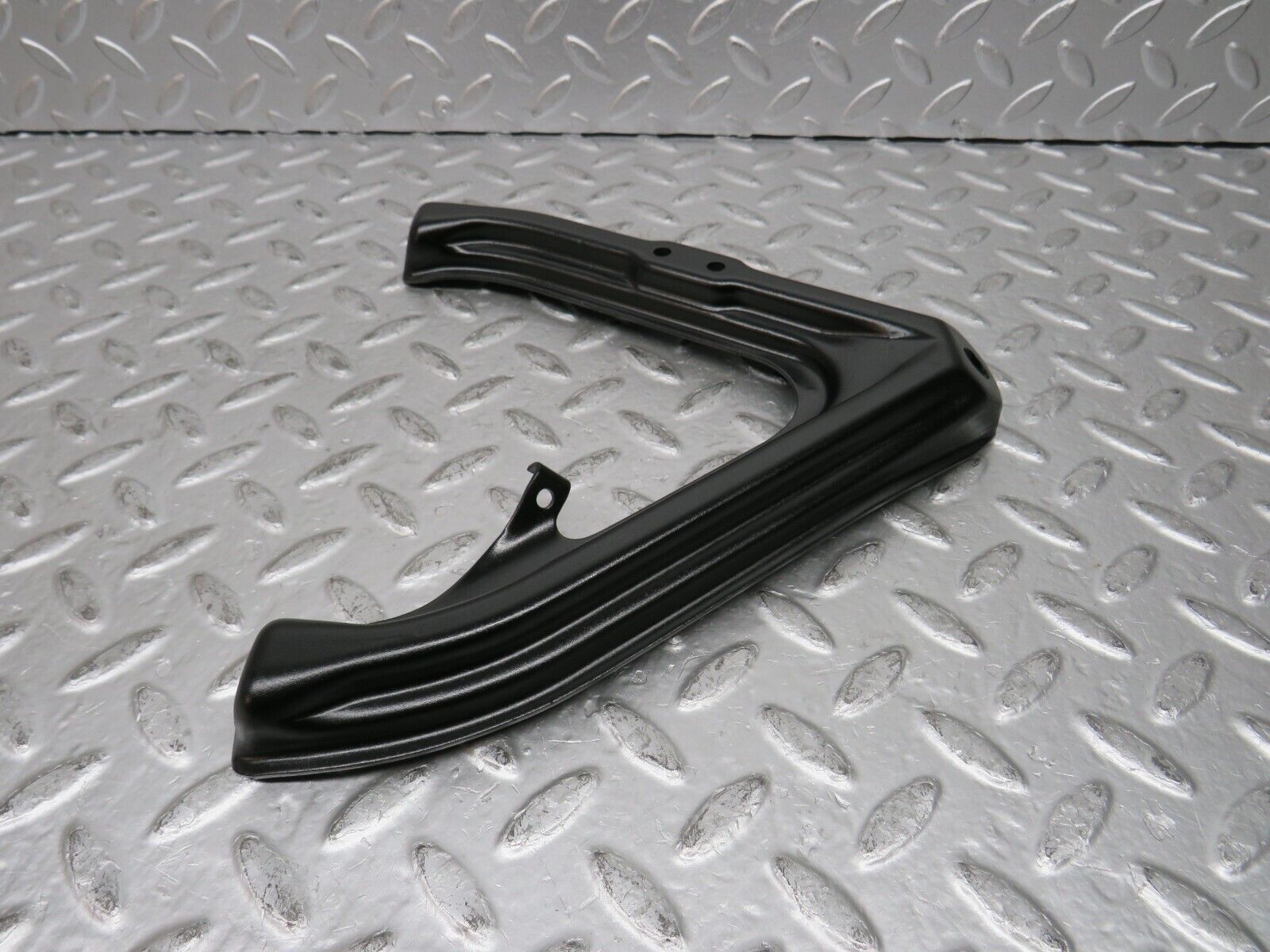 29907 Mercedes-Benz W123 230E Air Intake Manifold Bracket