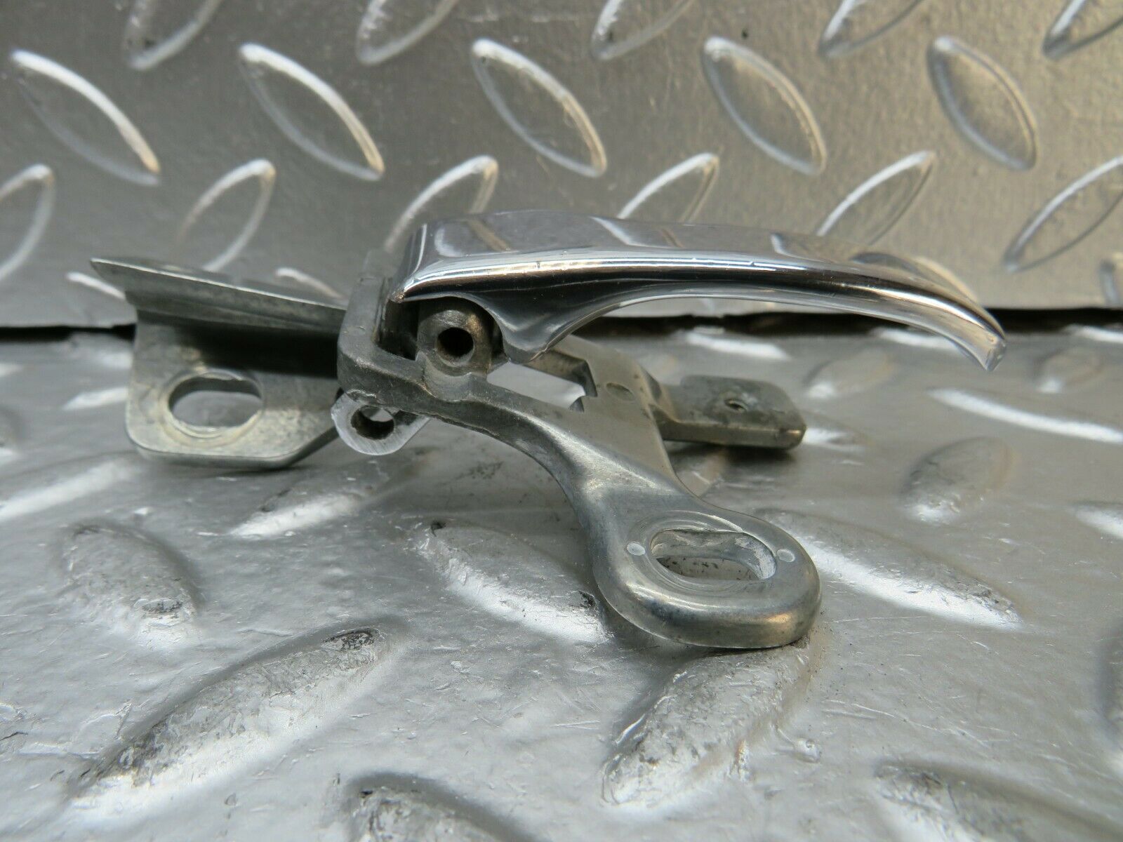 23016 Mercedes-Benz C123 230CE Coupe Left Interior Door Handle 1237600161