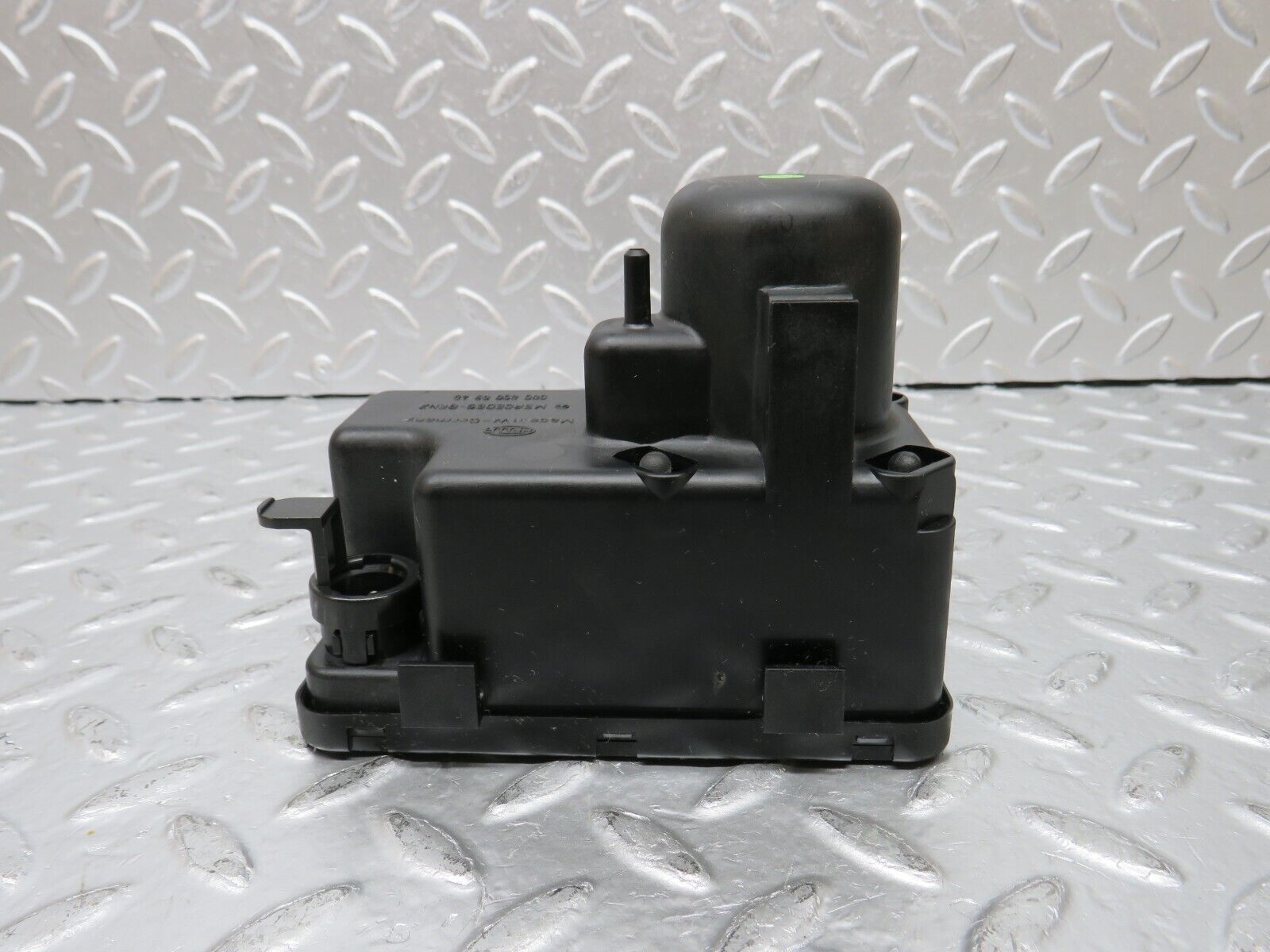 30623 Mercedes-Benz W201 190E 2.0L Central Locking Pump Hella 0008000348