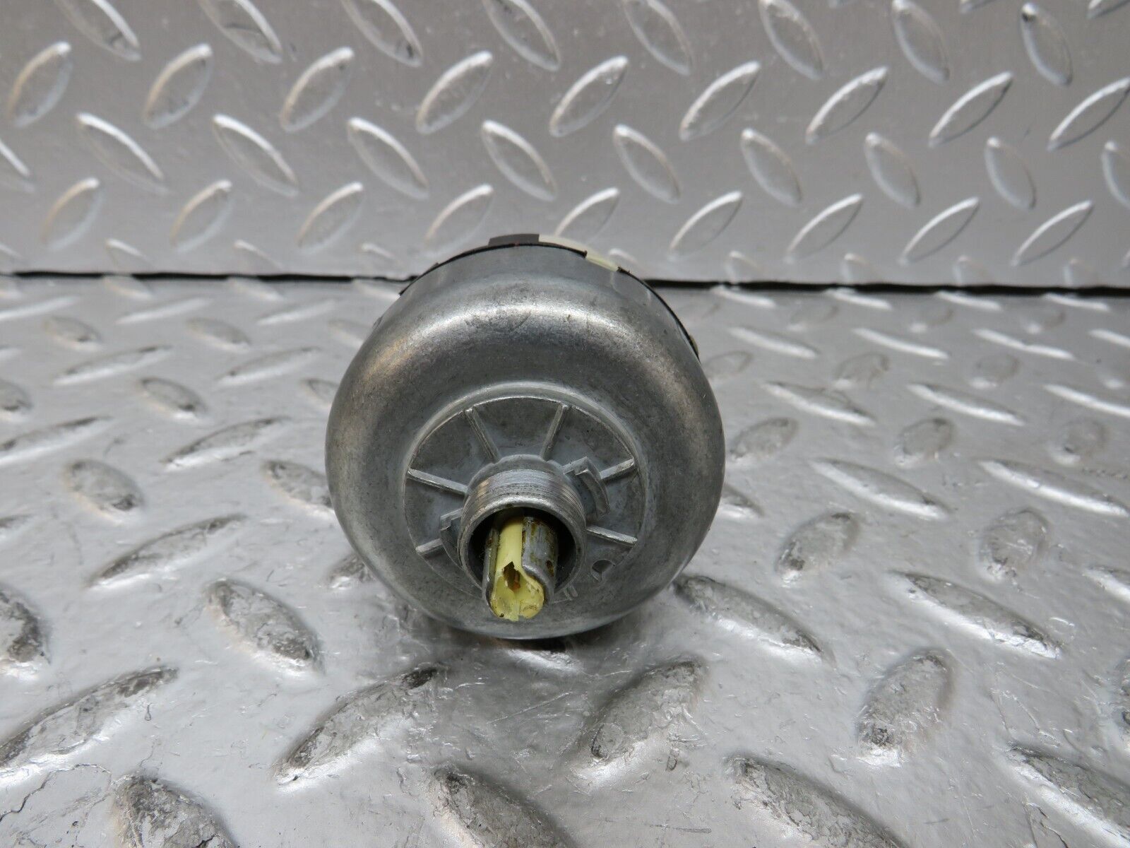 27261 Mercedes-Benz W123 280E Headlight Switch