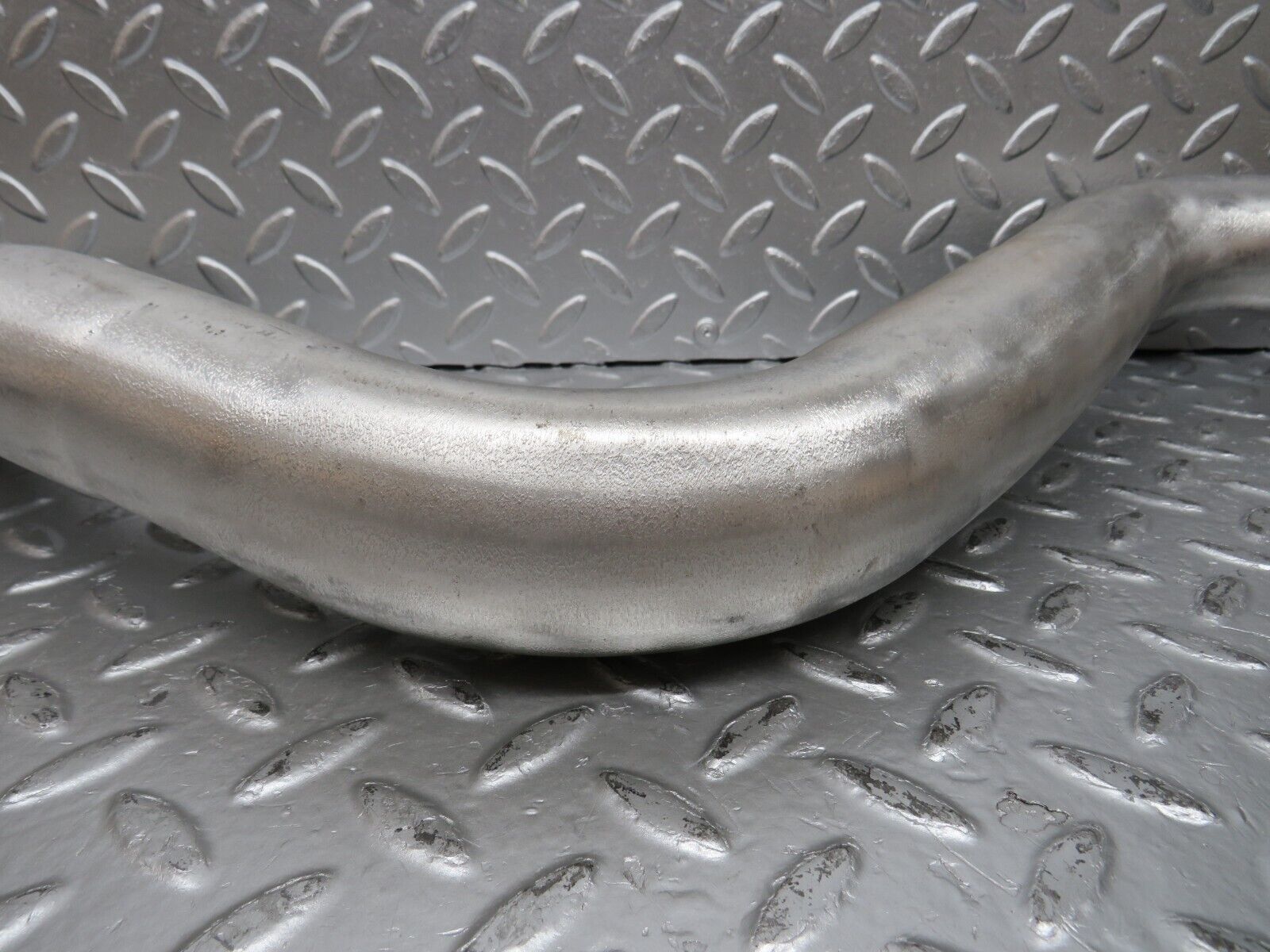 31318 Mercedes-Benz S124 220TE Wagon Exhaust Rear Silencer Pipe