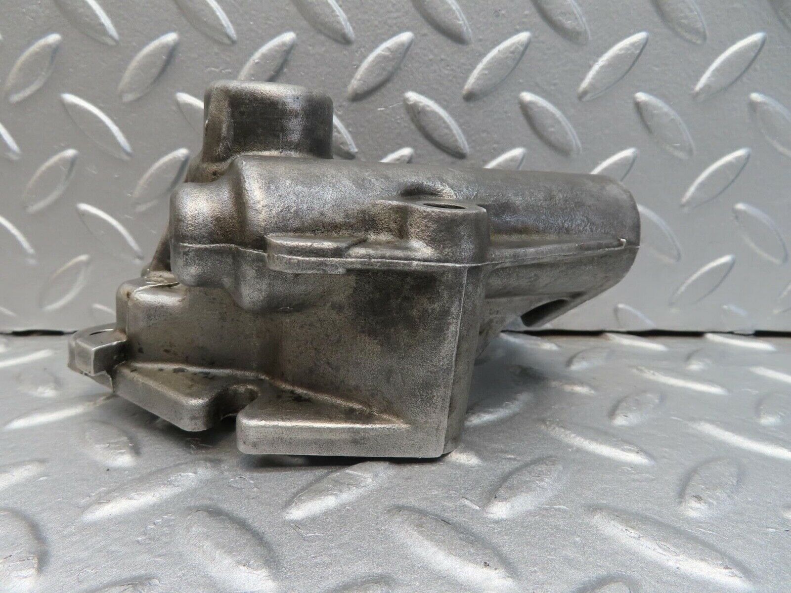 16030 Mercedes-Benz W123 280E Ignition Distributor Housing 1101580515