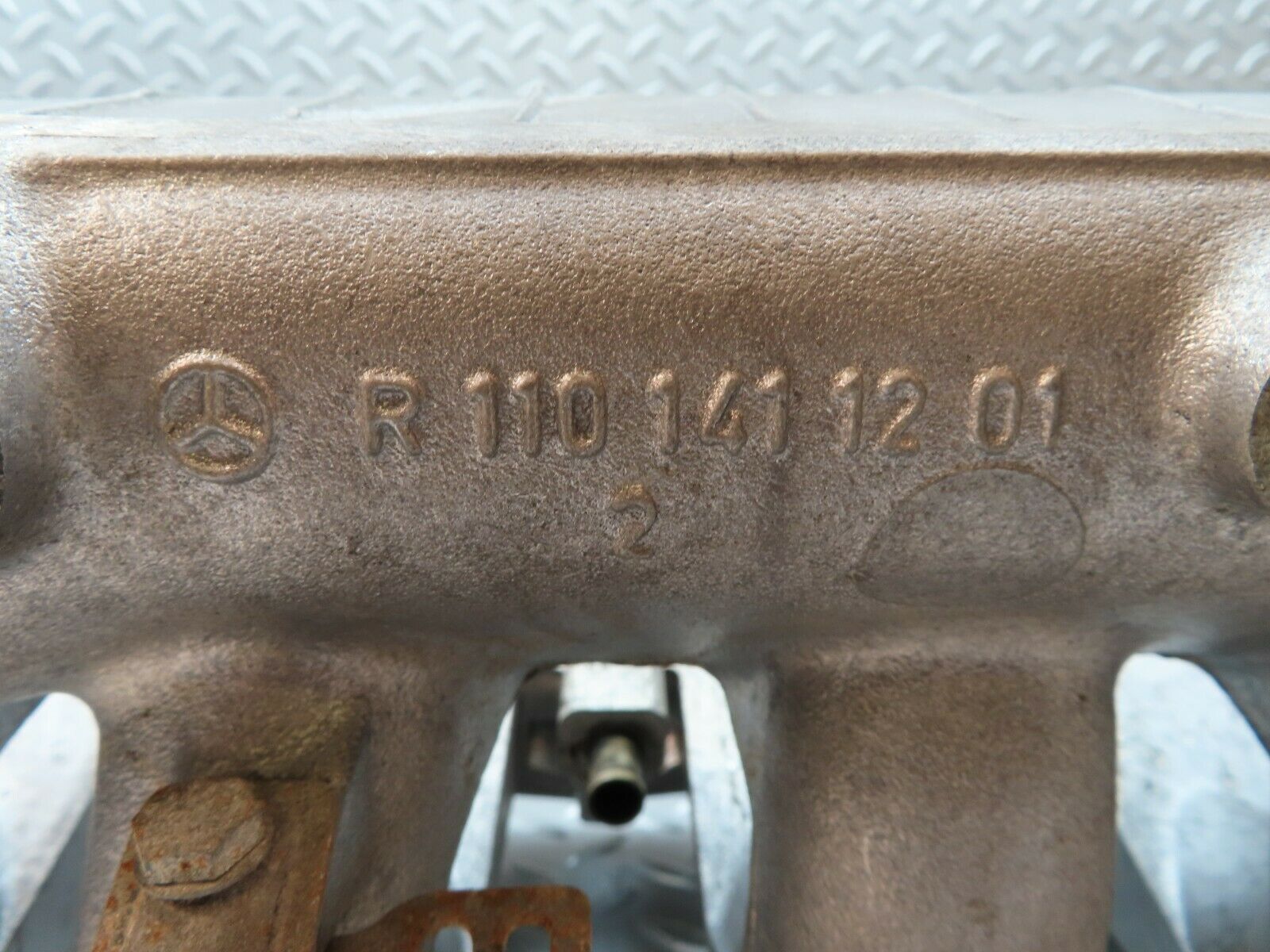 4879 Mercedes-Benz W114 280CE Coupe Intake Manifold 1101411201