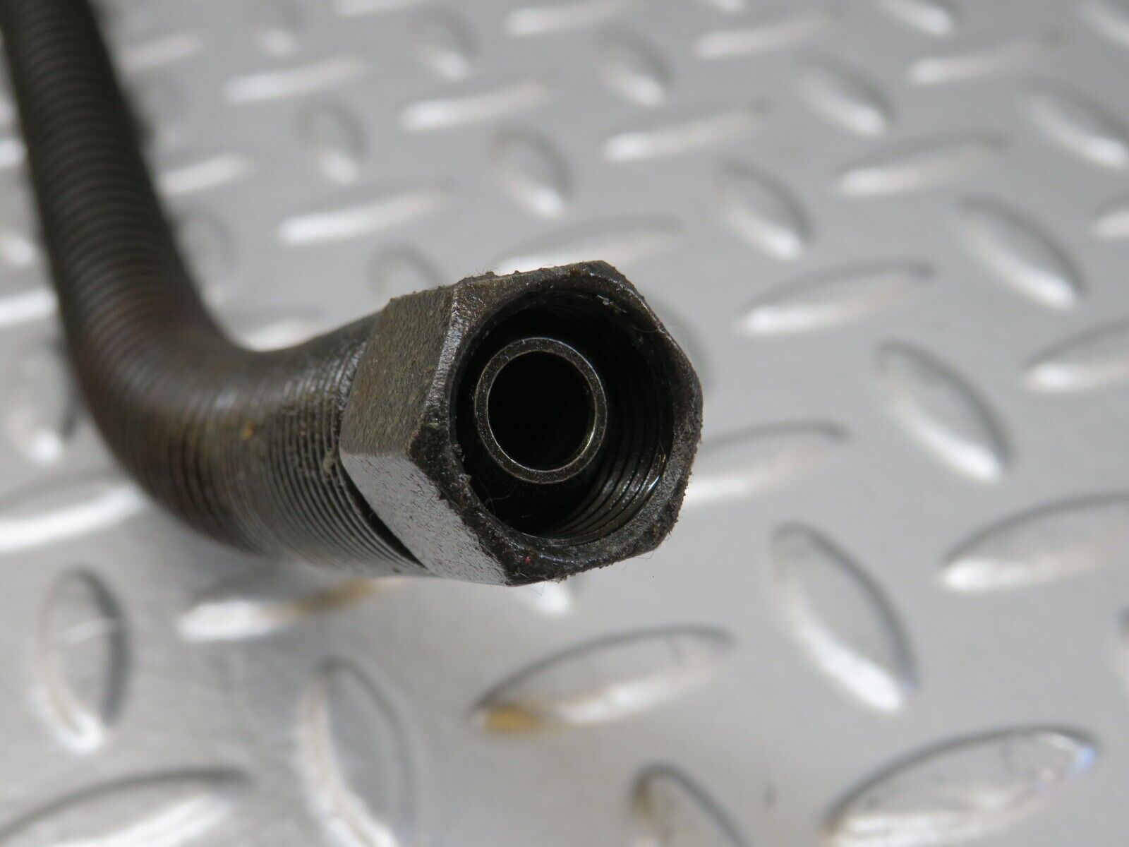 25057 Mercedes-Benz W140 S320 Gearbox Oil Cooler Pipe Hose