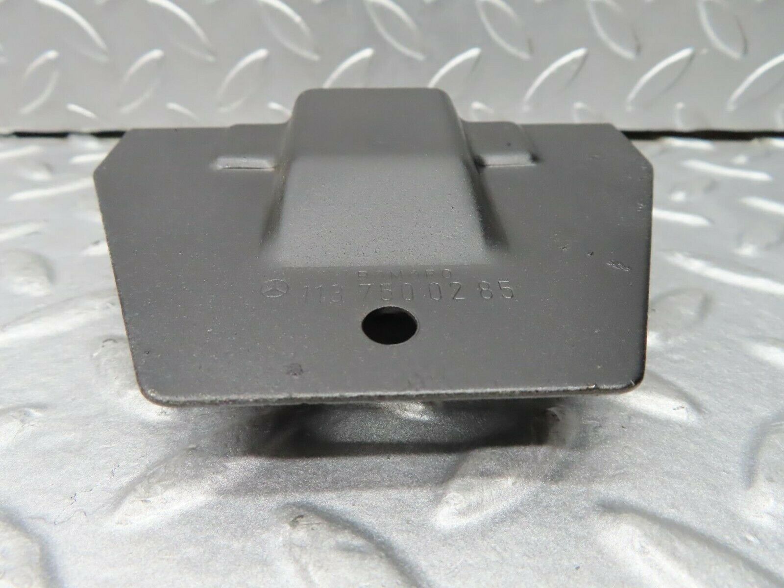 16701 Mercedes-Benz C107 380SLC Trunk Boot Lock Latch 1137500285