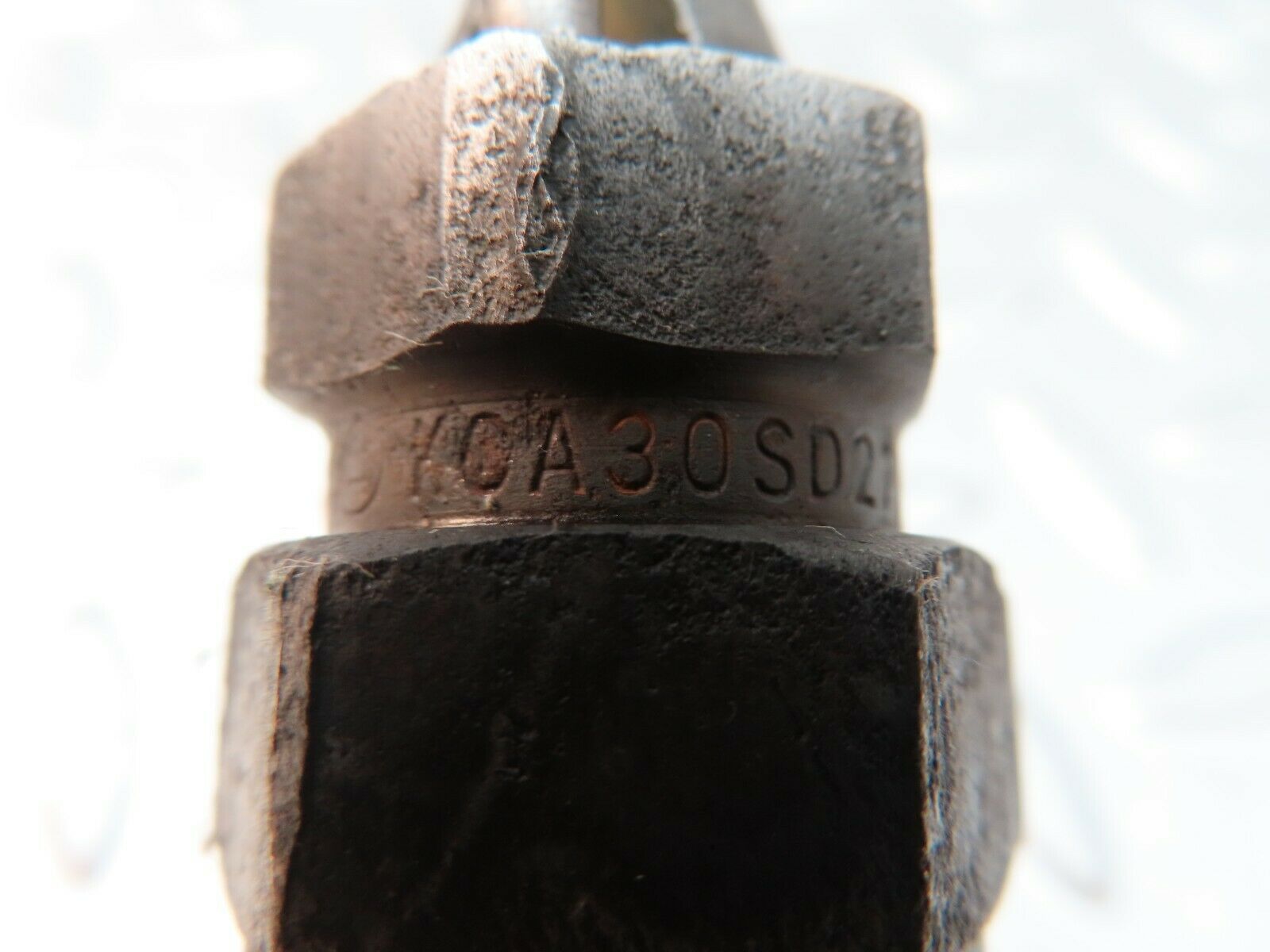 0325 Mercedes-Benz W115 220D Diesel Fuel Injector KCA30SD27/4