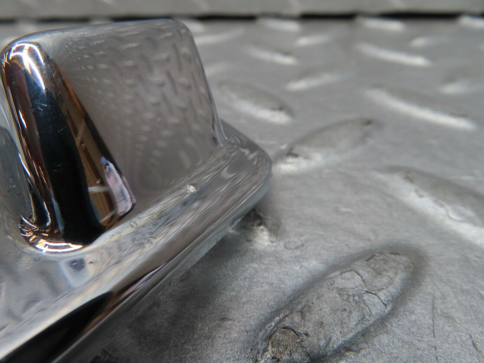 16980 Mercedes-Benz C123 280CE Coupe Chrome Frame For Door Opener 1167660111