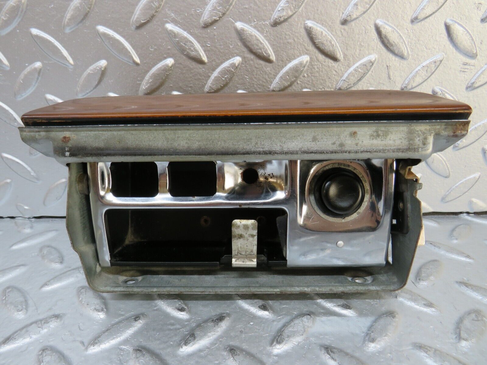 26896 Mercedes-Benz W123 240D Centre Console Ashtray Wood Finish