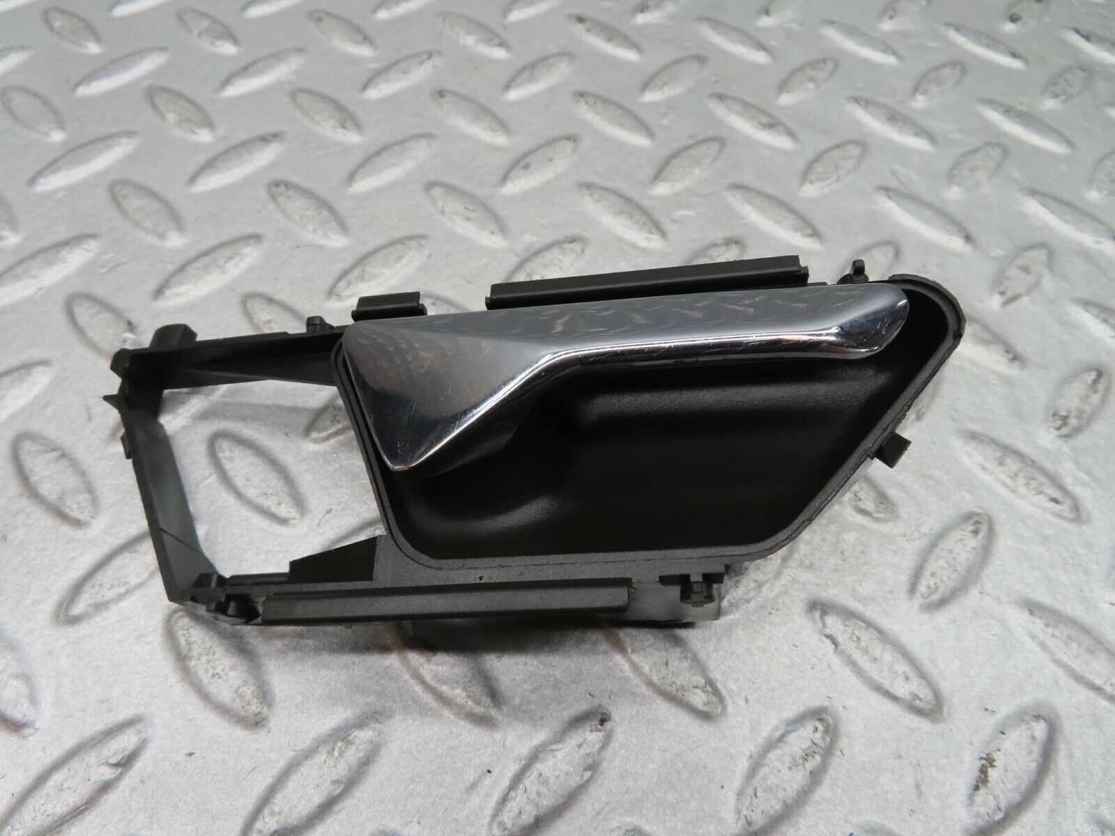 16247 Mercedes-Benz W124 260E Interior Door Handle Right Side 1247600261