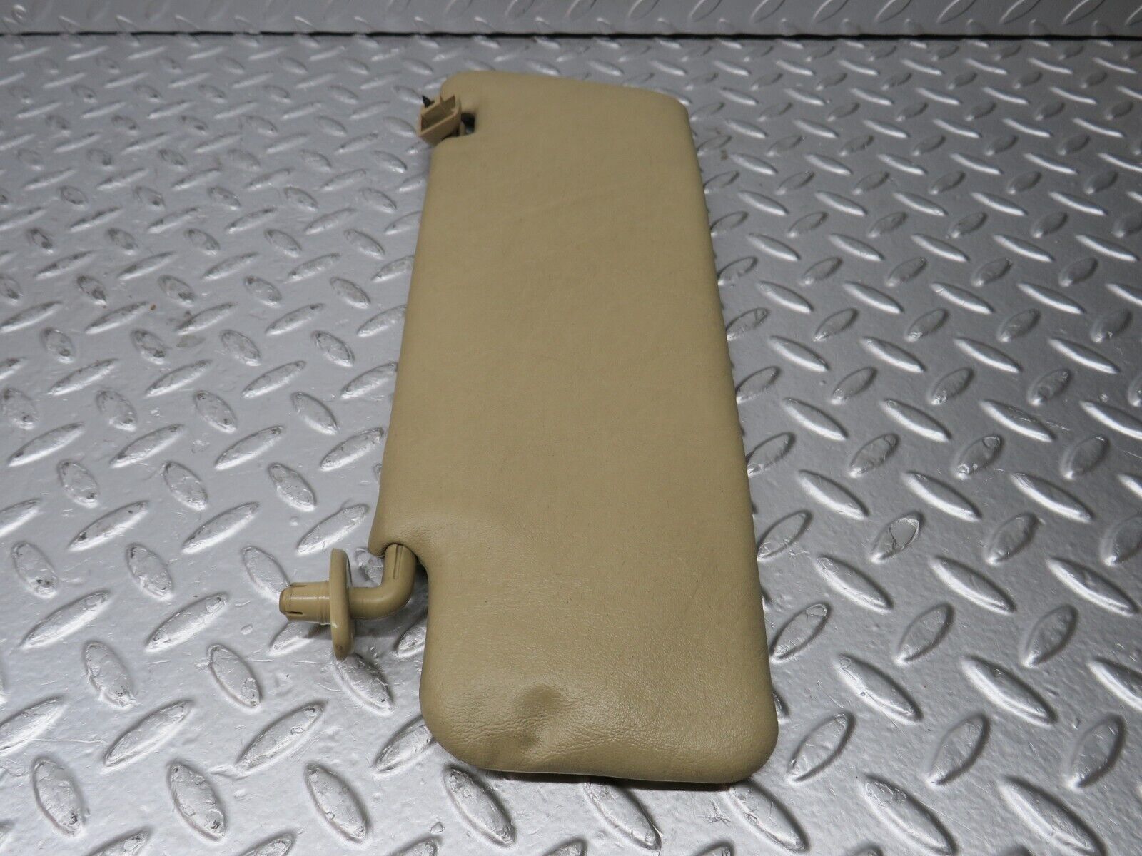 33944 Mercedes-Benz W124 260E Sun Visor Right Side Beige