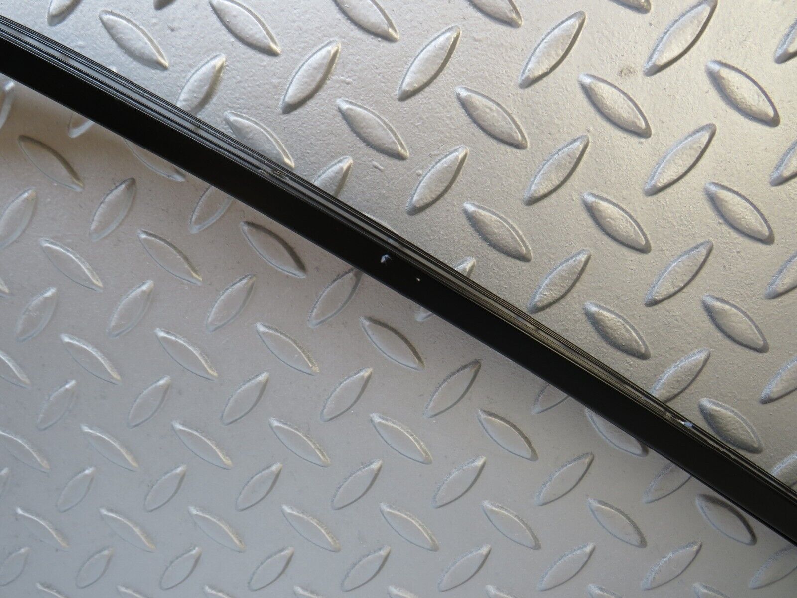 37030 Mercedes-Benz C126 420SEC Coupe Roof Trim Right