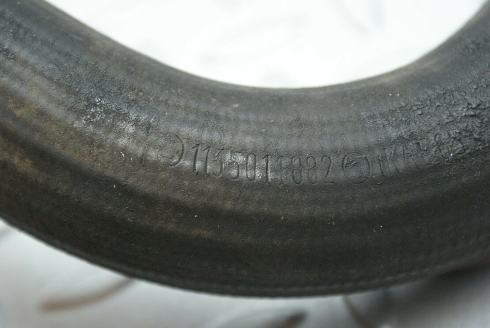 3223 Mercedes-Benz W115 220D Radiator Hose Lower Coolant Hose 1155011882