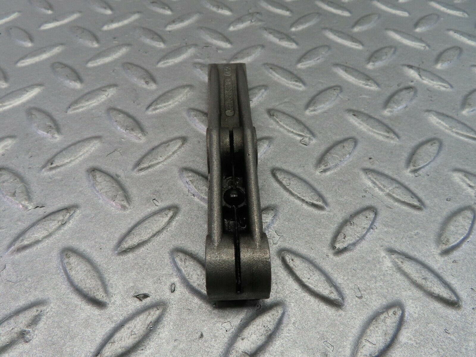 8051 Mercedes-Benz W115 220D Timing Chain Guide Rail 6210500616