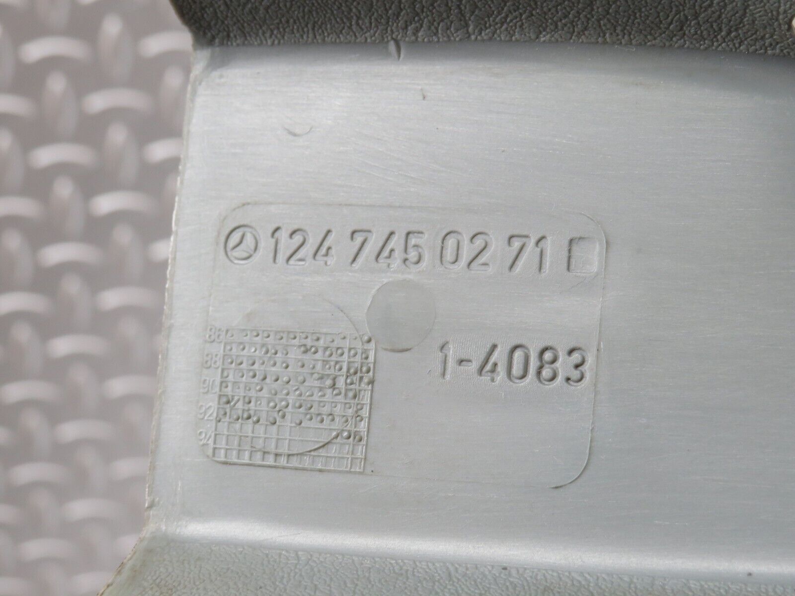 31302 Mercedes-Benz S124 220TE Inner Tailgate Cover Trim Pair Grey 1247450171