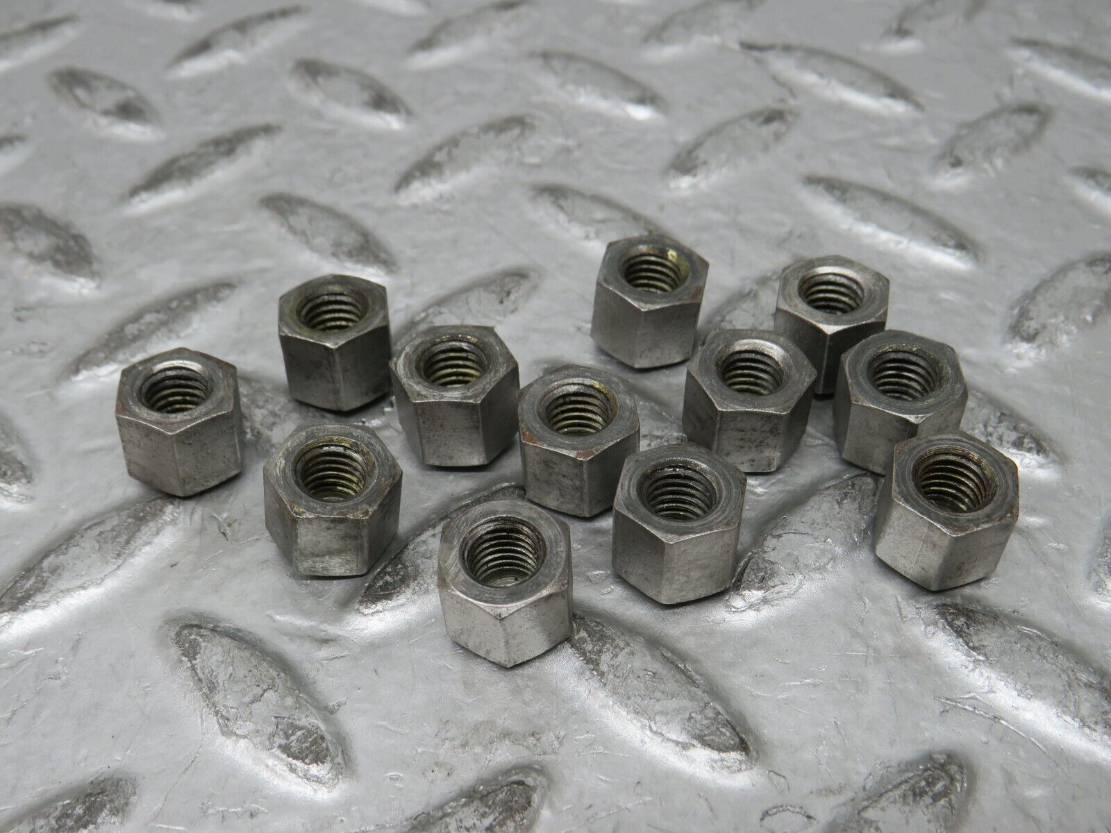 28907 Mercedes-Benz W123 280E Rocker Cover Bolt Set