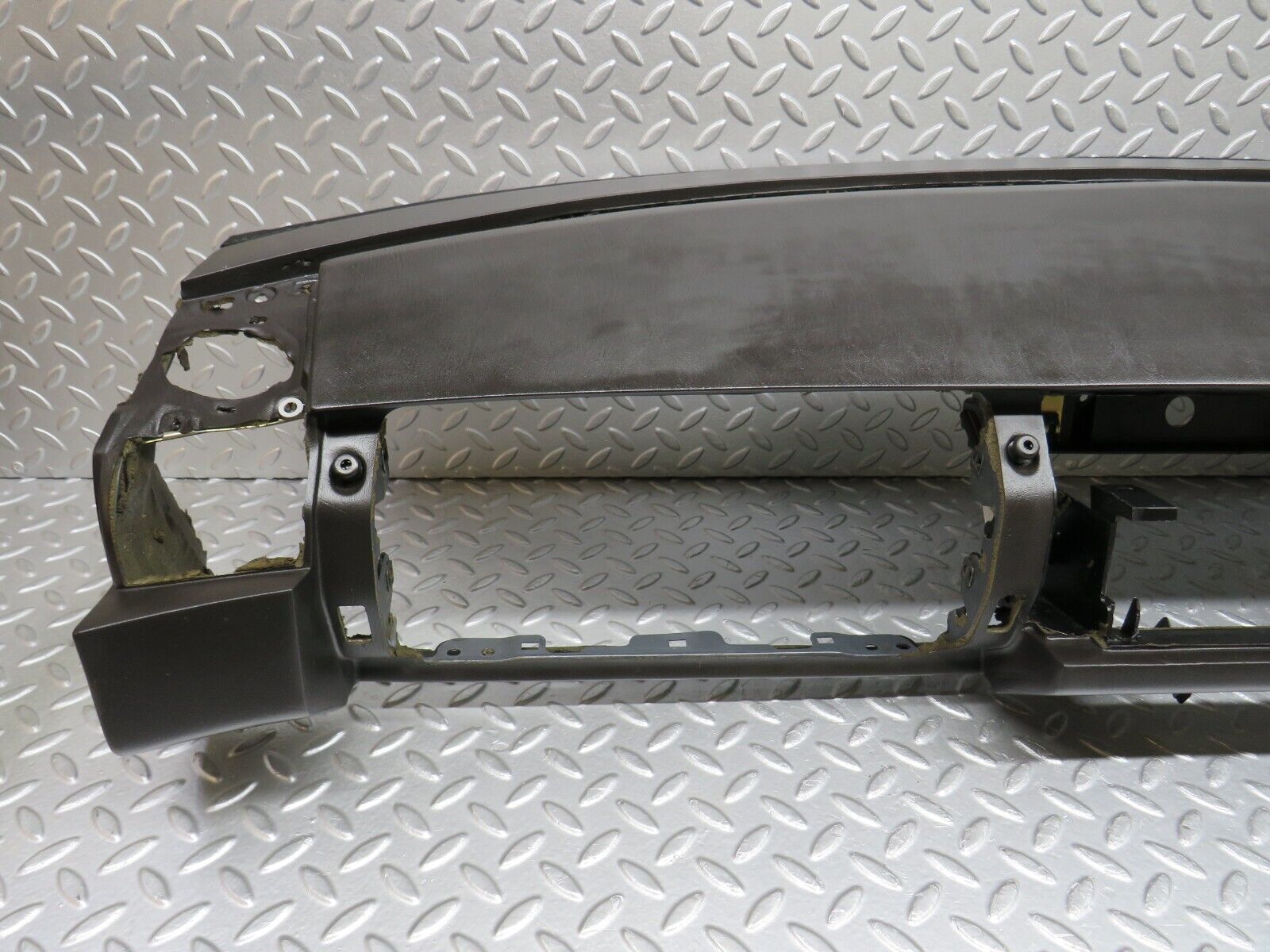 38610 Mercedes-Benz R129 280SL Coupe Dashboard Black