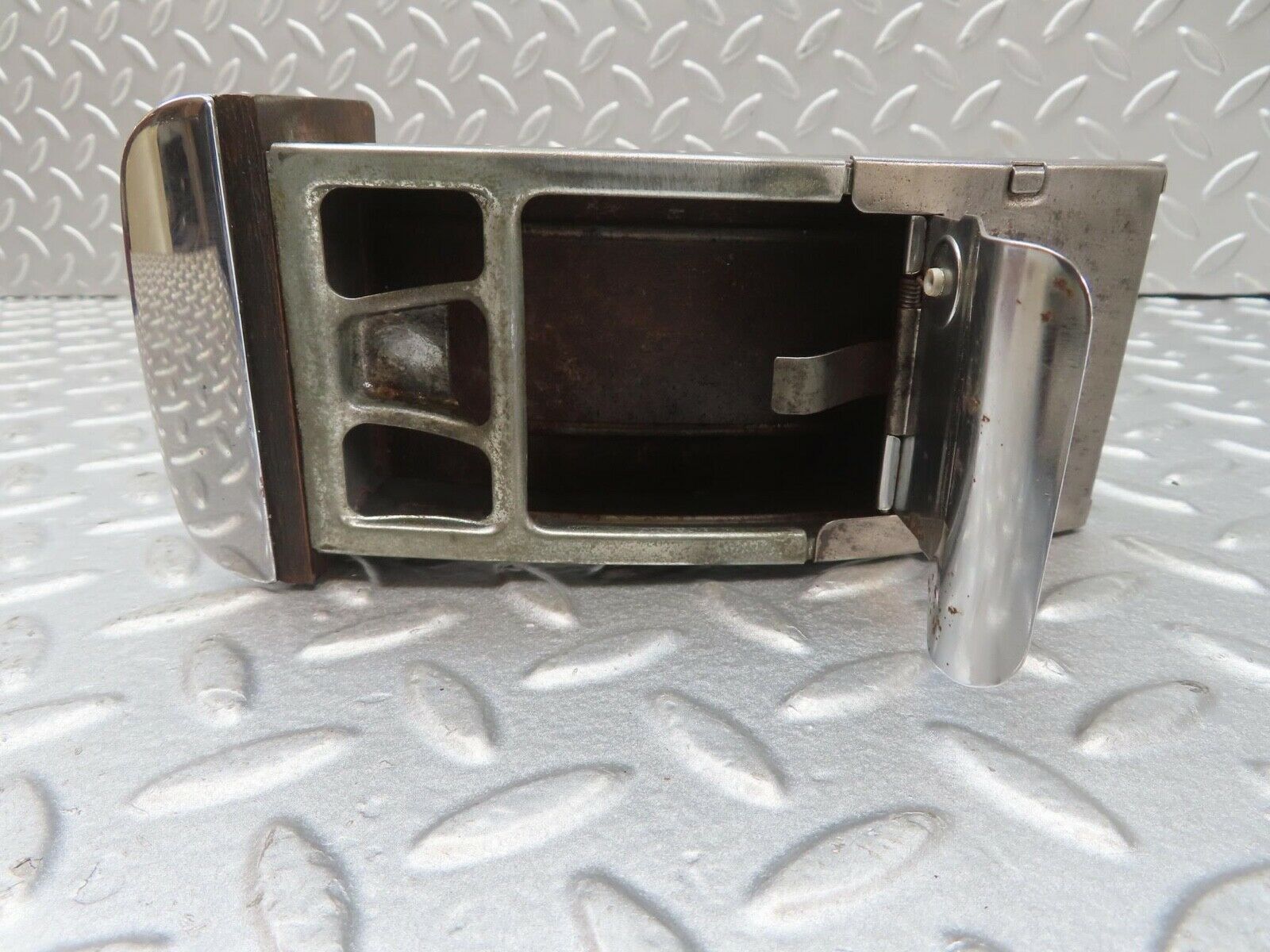 13173 Mercedes-Benz W111 220S Centre Console Ashtray Wood Finish