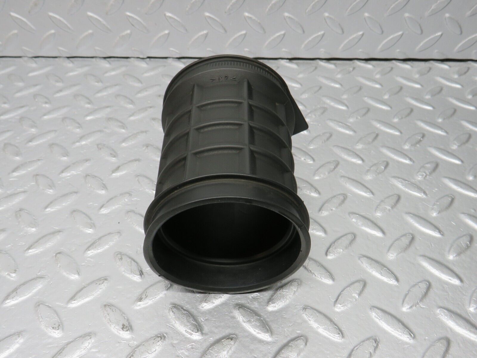 39406 Mercedes-Benz R129 320SL Coupe Air Intake Pipe 1041410990