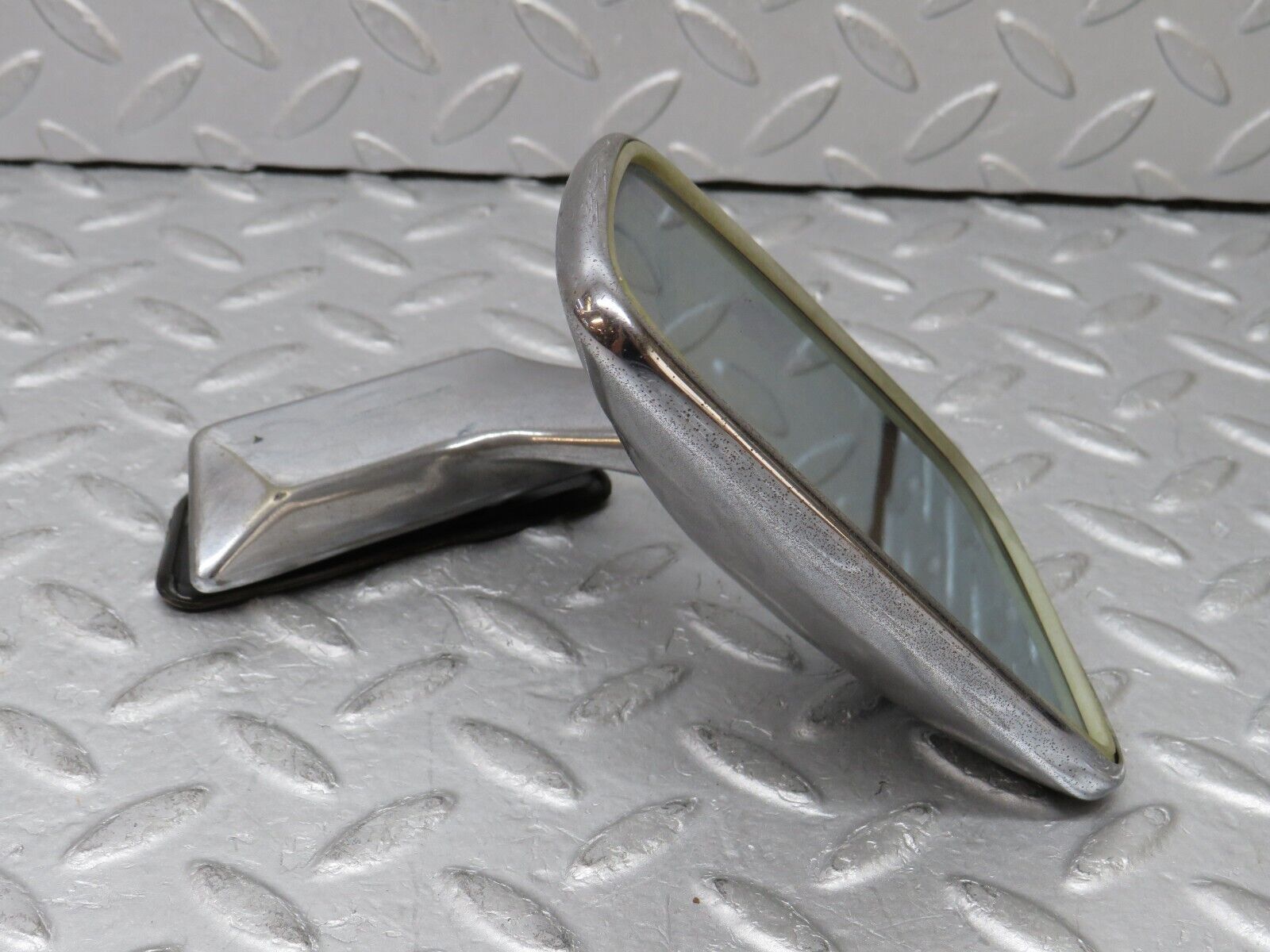 35819 Mercedes-Benz W108 Chrome Wing Mirror Right Side 1088110625