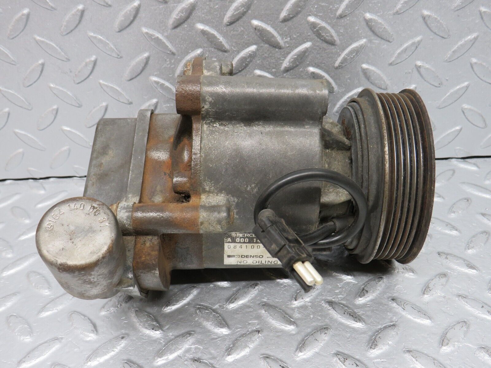 38624 Mercedes-Benz R129 280SL Coupe Exhaust Secondary Air Pump Denso 0001402685 1041400081