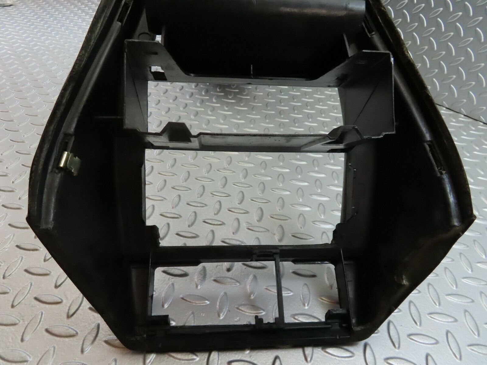 7655 Mercedes-Benz S123 230TE Wagon Centre Console Black