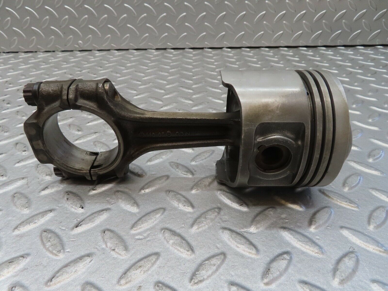 16929 Mercedes-Benz C123 280CE Coupe Piston With Connecting Rod 85.976 mm