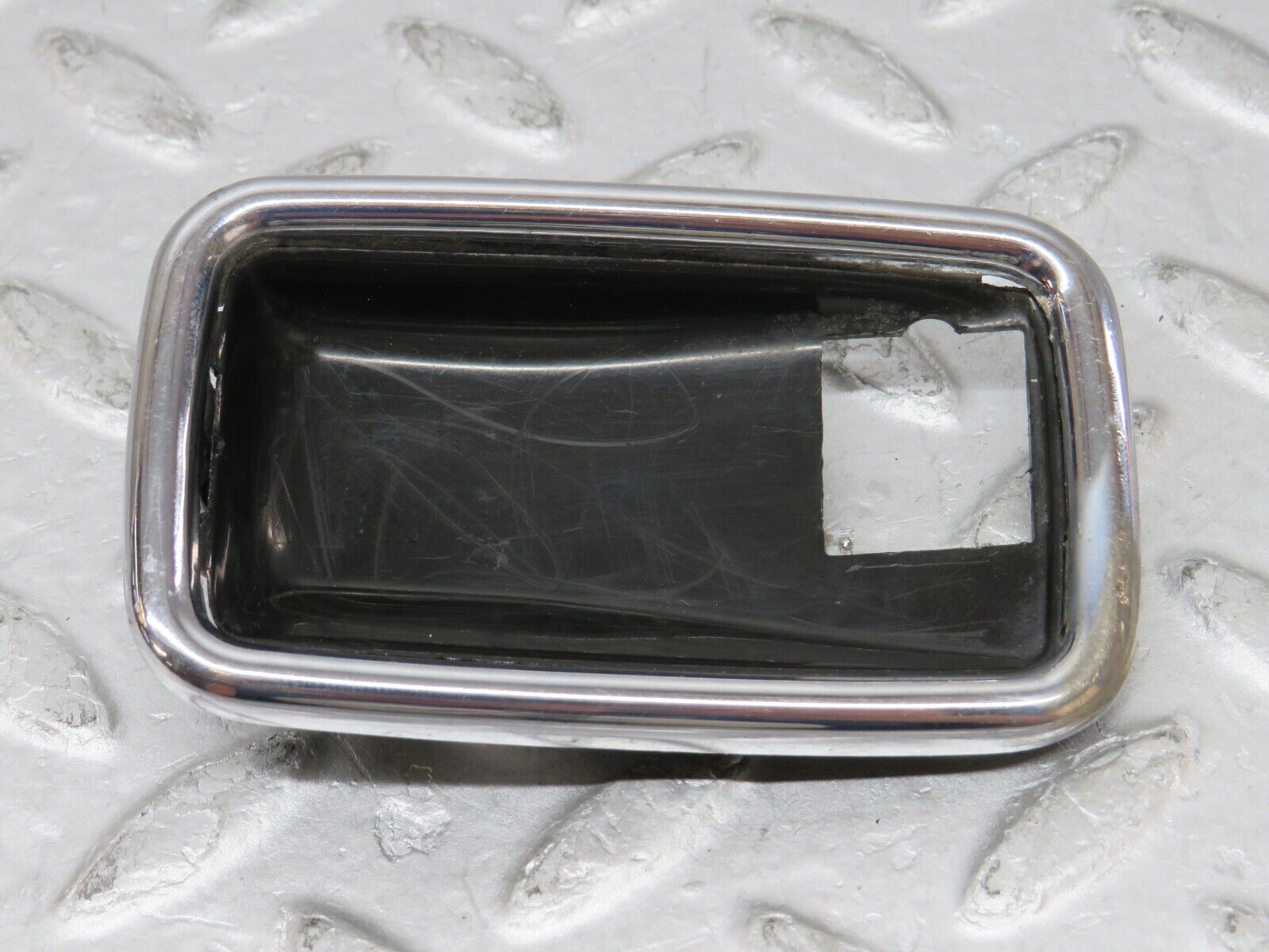 35723 Mercedes-Benz W108 Chrome Frame For Door Opener Left 1087660511