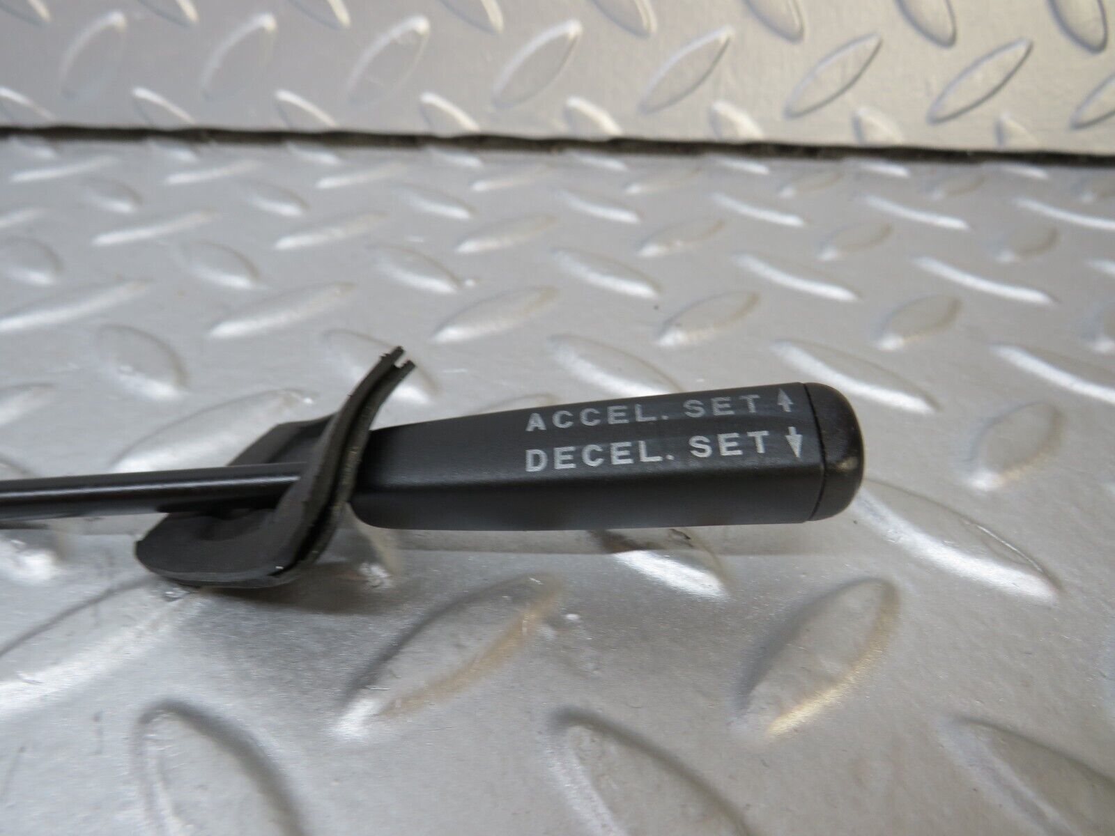 36977 Mercedes-Benz C126 420SEC Coupe Cruise Control Stalk