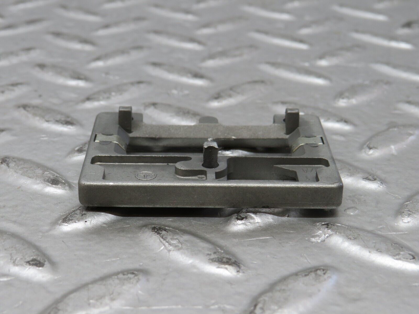 27775 Mercedes-Benz S124 300TE Wagon Rear View Mirror Bracket