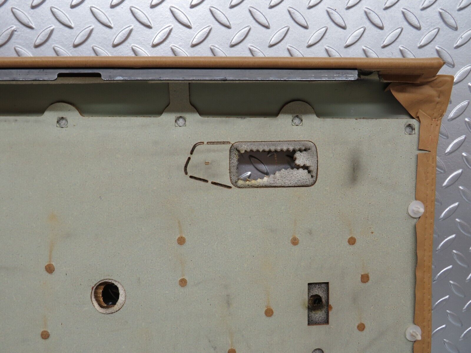 25464 Mercedes-Benz W123 200 Rear Right Door Card Palomino