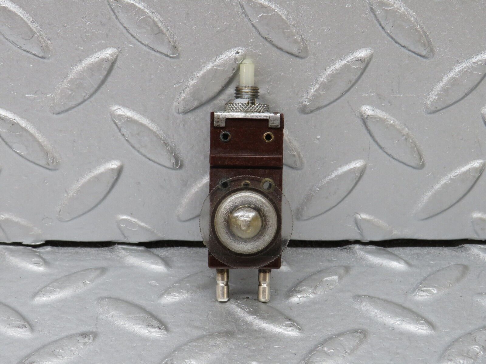 35823 Mercedes-Benz W108 Glove Box Light Switch 56383000