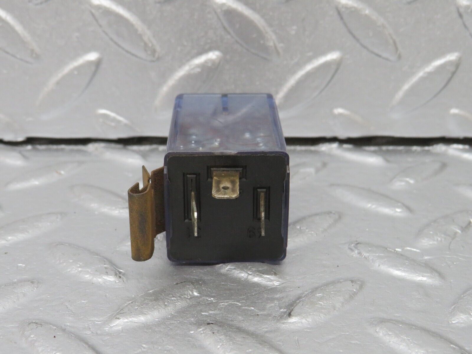 40315 Mercedes-Benz W110 230 Flasher Relay Hella 4DB003750-09