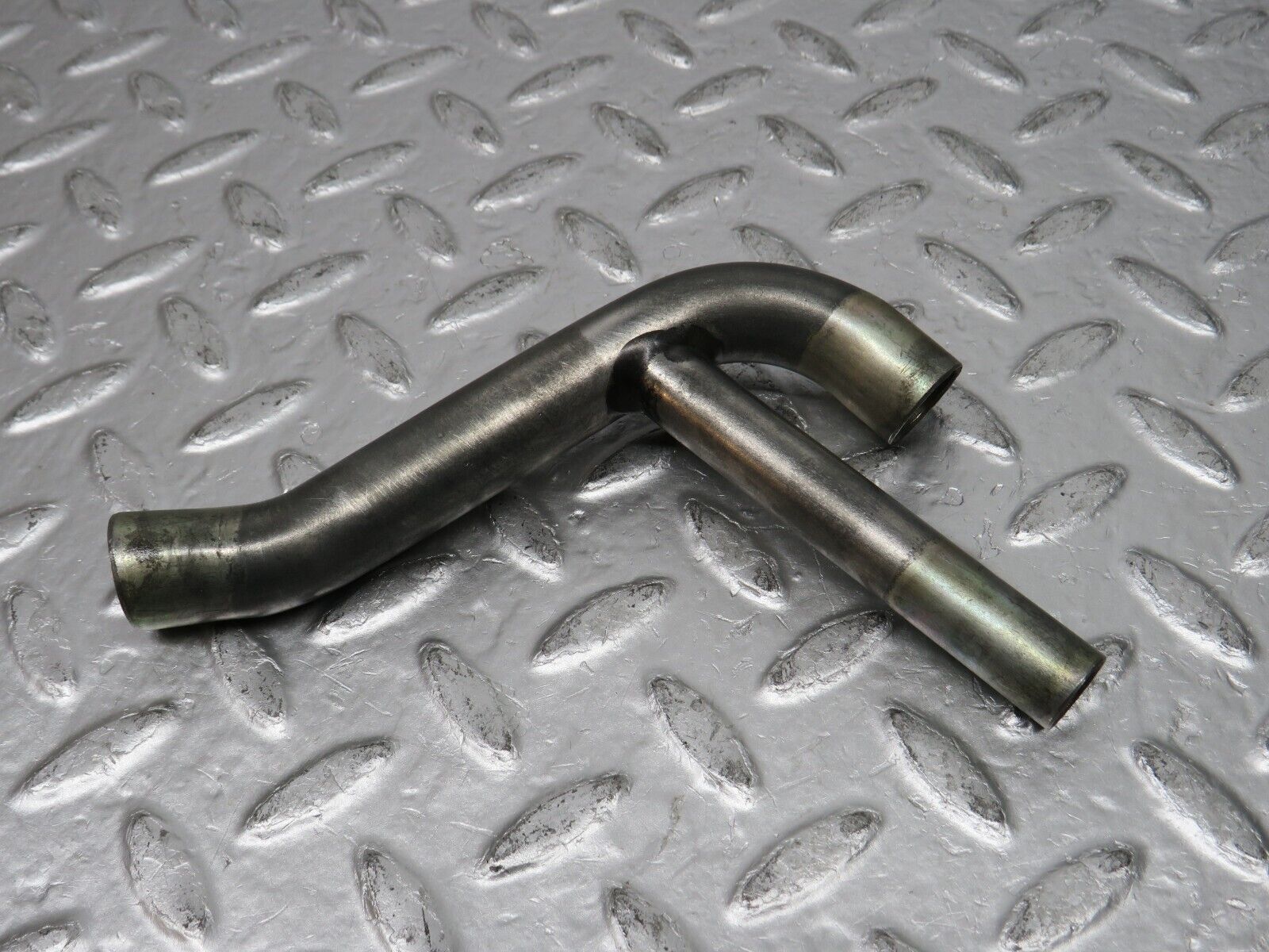 0909 Mercedes-Benz C107 350SLC Coupe Auxiliary Air Idle Valve Pipe