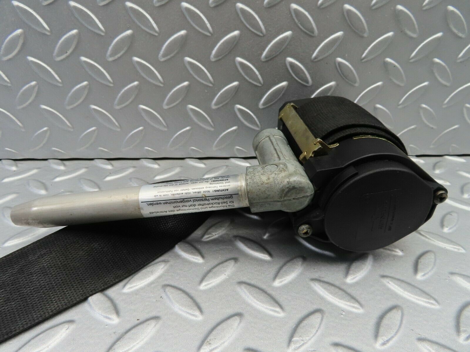 6561 Mercedes-Benz S124 E220 Wagon Front Left Seat Belt 1248609785