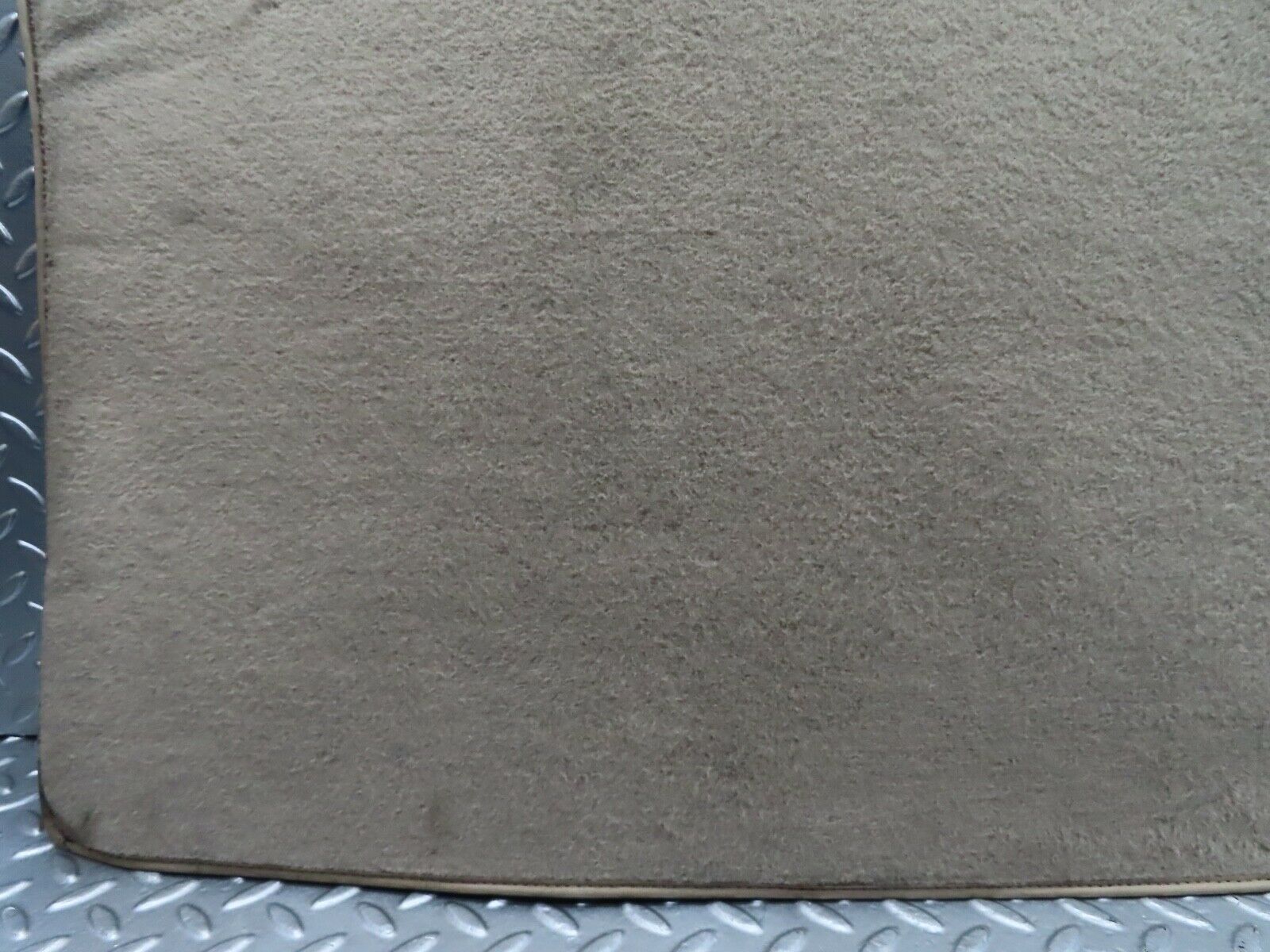 20186 Mercedes-Benz R129 300SL Coupe Trunk Boot Floor Carpet Cream