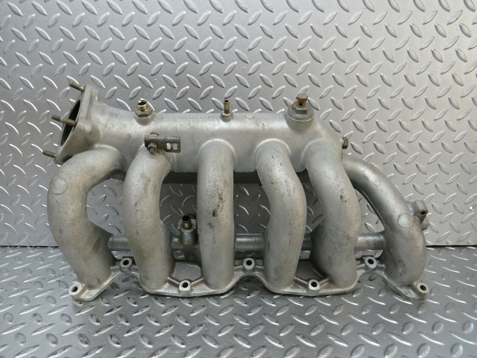 23680 Mercedes-Benz W114 280E Intake Manifold 1101411201